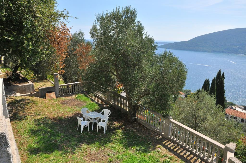 Apartment Bayer Herceg Novi Exterior photo