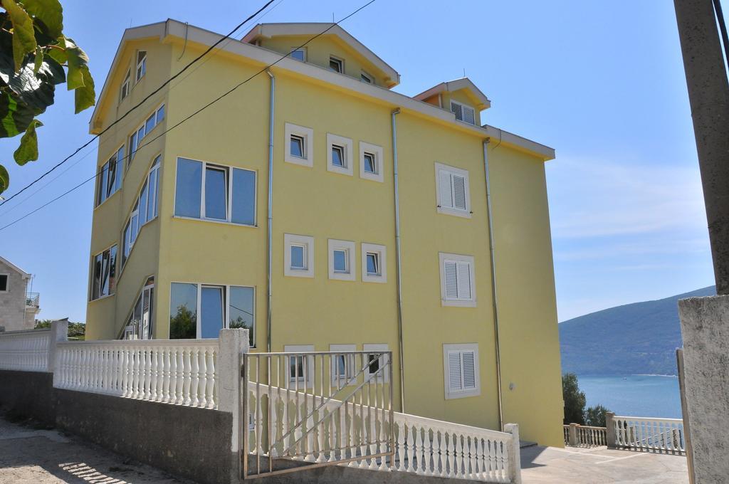Apartment Bayer Herceg Novi Exterior photo