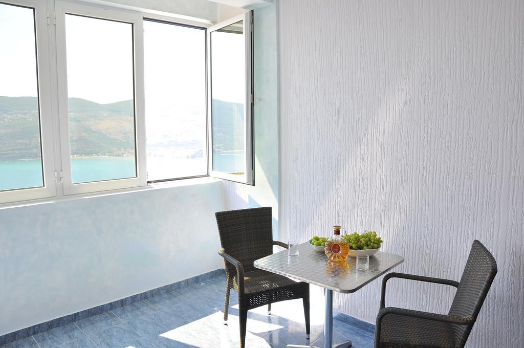 Apartment Bayer Herceg Novi Exterior photo